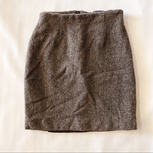 Vintage tweed wool tweed short pencil skirt, size 4